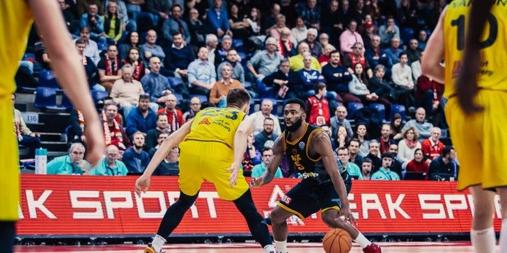 Η ΑΕΚ έχασε 73-61 από την Αντβέρπ και απέκτησε συγκάτοικο στην κορυφή